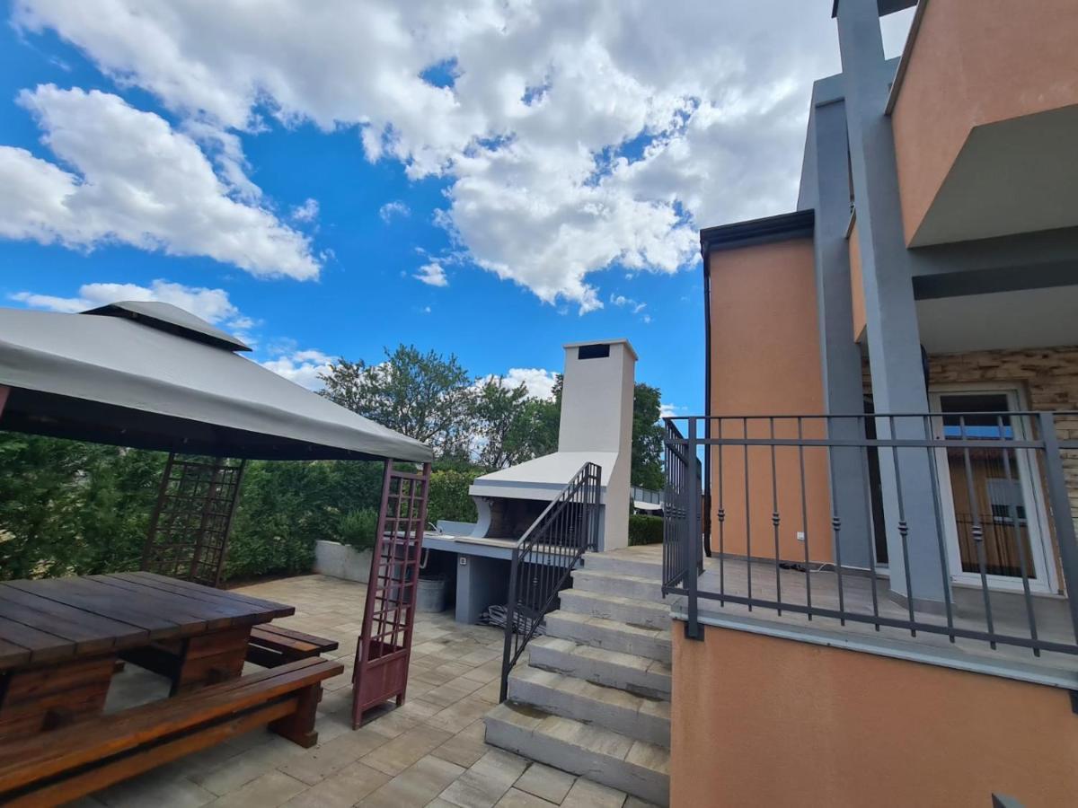 Villa Nemo Porec Ngoại thất bức ảnh